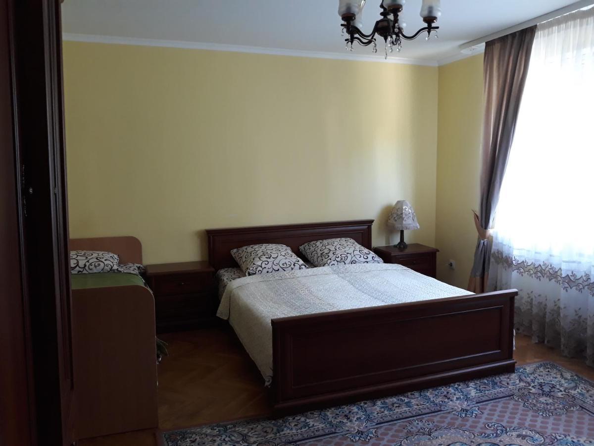 Celebrity Βίλα Kamianets-Podilskyi Εξωτερικό φωτογραφία